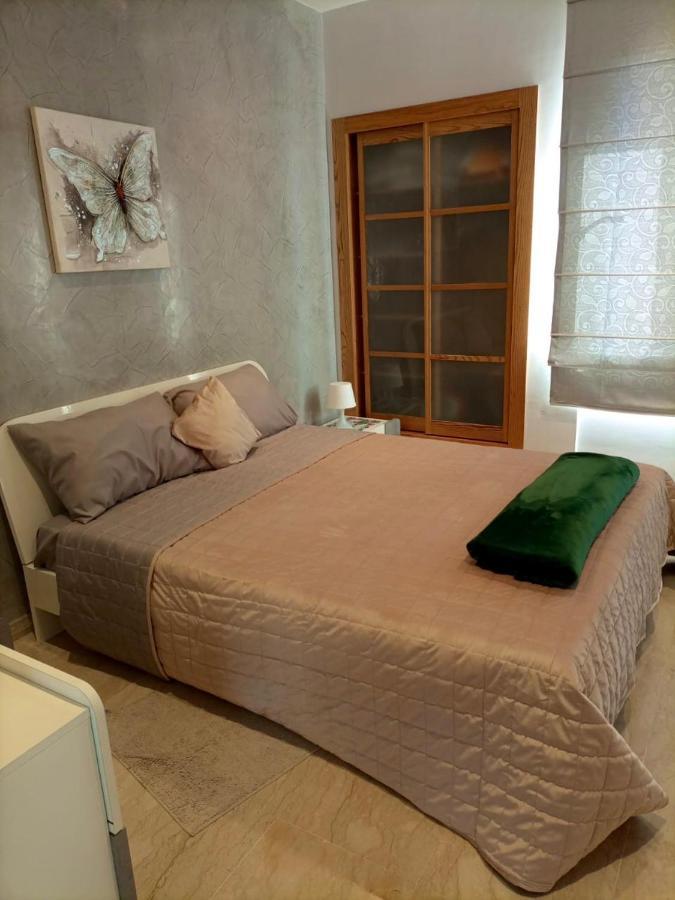 Cozy & Luxurious Apartment With Seaview Бузника Экстерьер фото