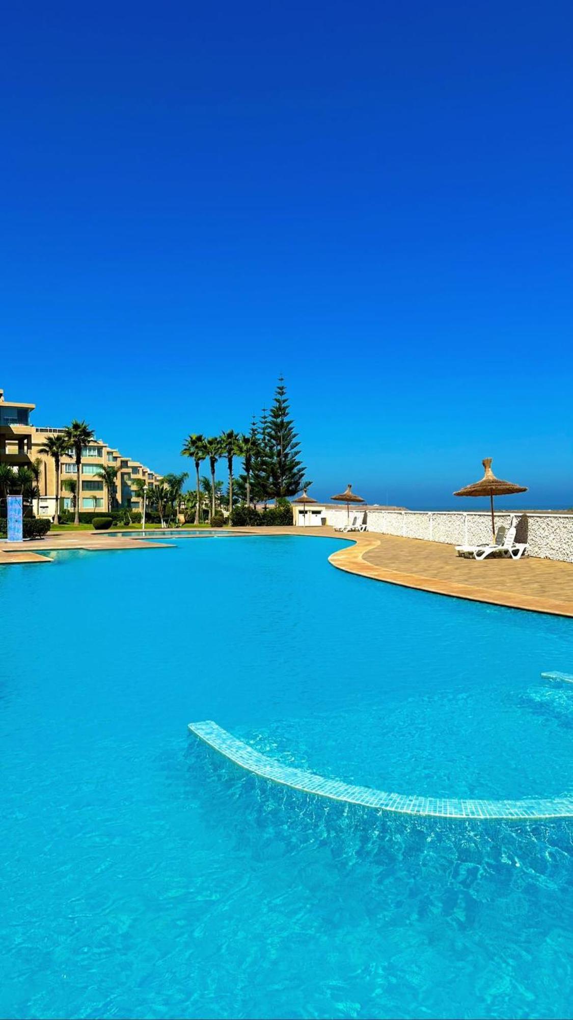 Cozy & Luxurious Apartment With Seaview Бузника Экстерьер фото