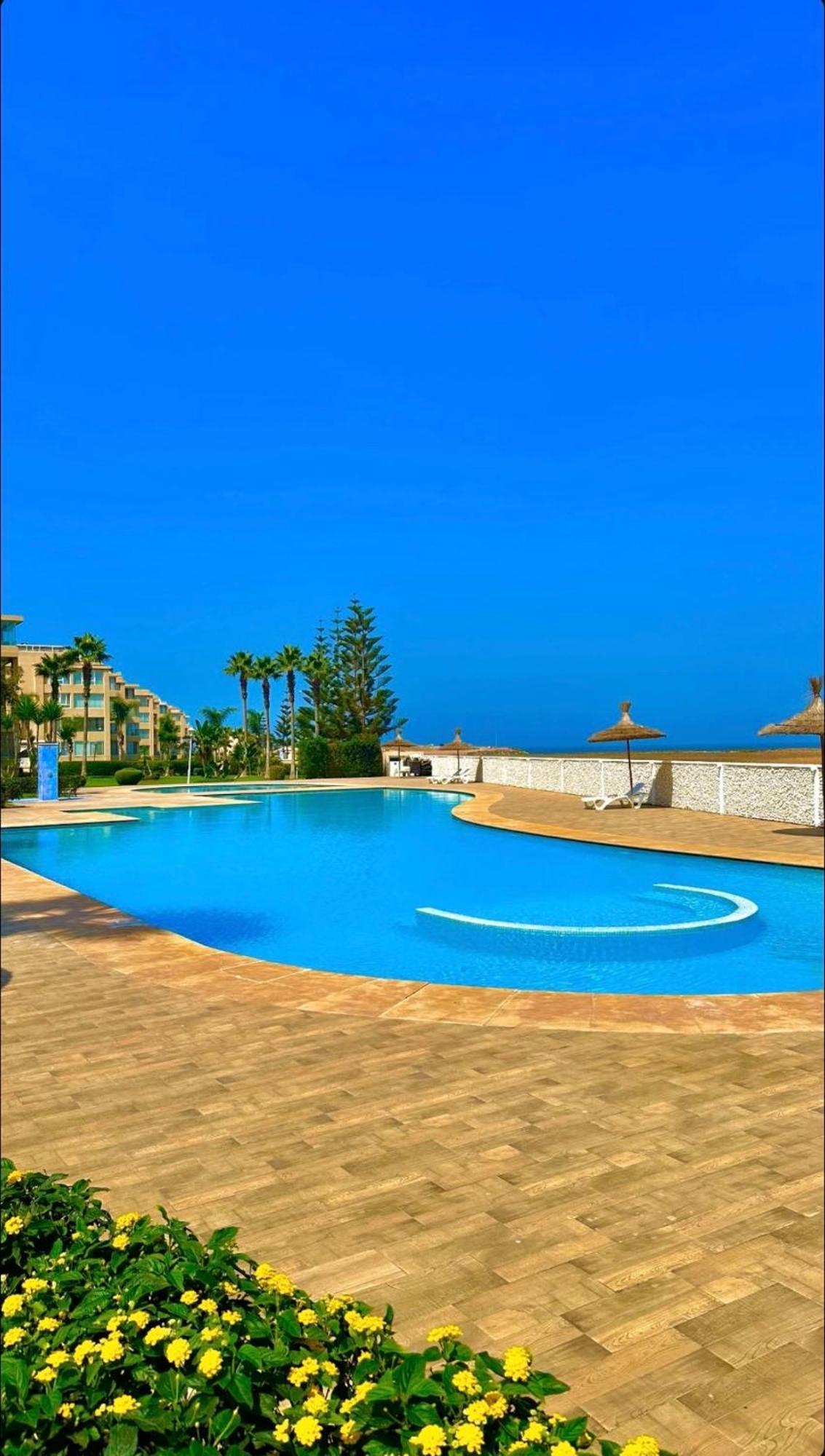 Cozy & Luxurious Apartment With Seaview Бузника Экстерьер фото