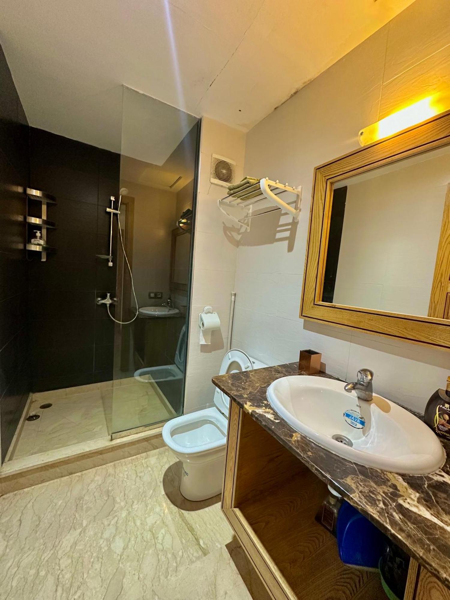 Cozy & Luxurious Apartment With Seaview Бузника Экстерьер фото
