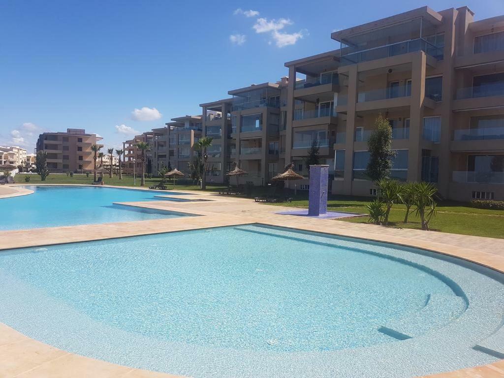 Cozy & Luxurious Apartment With Seaview Бузника Экстерьер фото